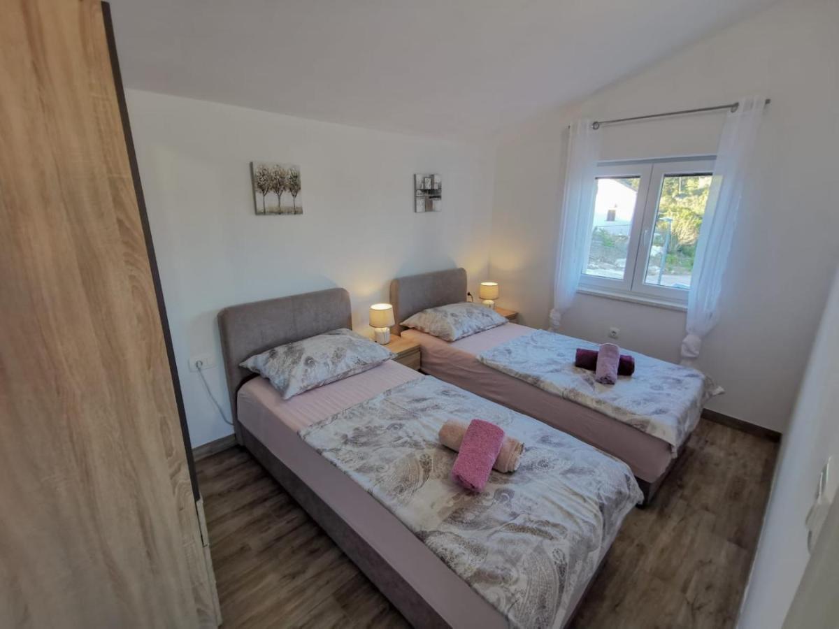 Apartmani Goga 2 Molat Exteriör bild