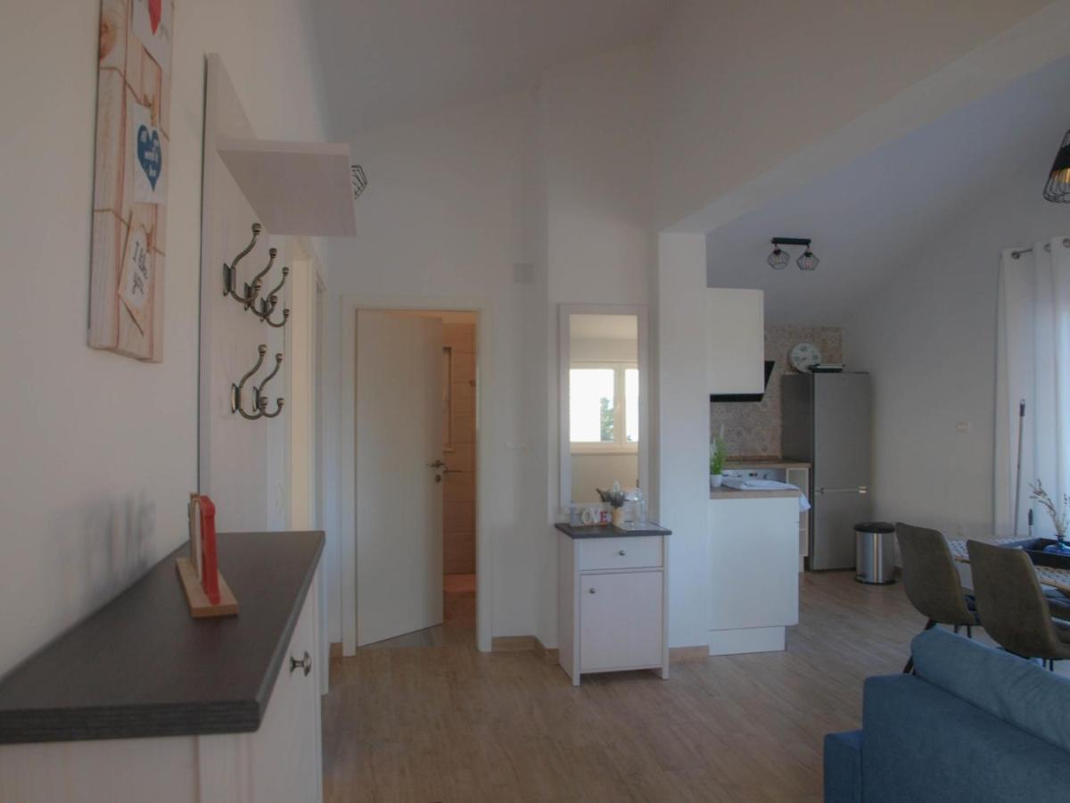 Apartmani Goga 2 Molat Exteriör bild